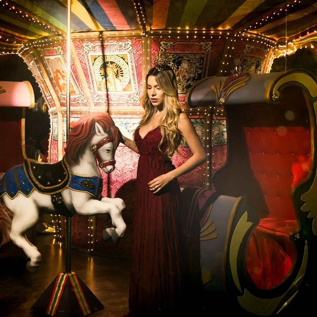 O cenário das fotos é muito romântico 