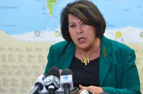 "É mais confortável estar com os poderosos do que contra os poderosos", diz ministra Eliana Calmon, que cobrou os juízes