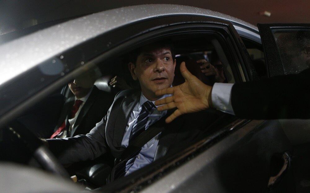 Ele
pediu demissão à presidente Dilma Rousseff após sair da Câmara e ela aceitou