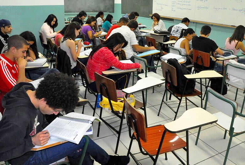 A primeira fase será realizada no dia 23 de novembro e a segunda acontecerá nos dias 11, 12 e 13 de janeiro de 2015