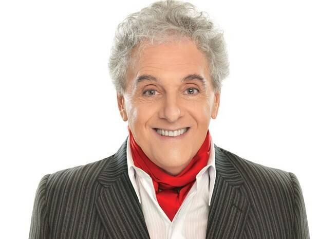 Comediante respeitado na Argentina, Antonio Gasalla é nome forte do cinema produzido no país hermano. Ele atuou no clássico do cinema argentino Esperando la Carroza, de 1985, no qual interpretava uma típica senhora argentina, causando muita graça. A personagem o acompanhou durante toda sua carreira. Ele esteve recentemente, ao lado de Graciela Borges, no longa Dois Irmãos, que ganha continuação em 2014