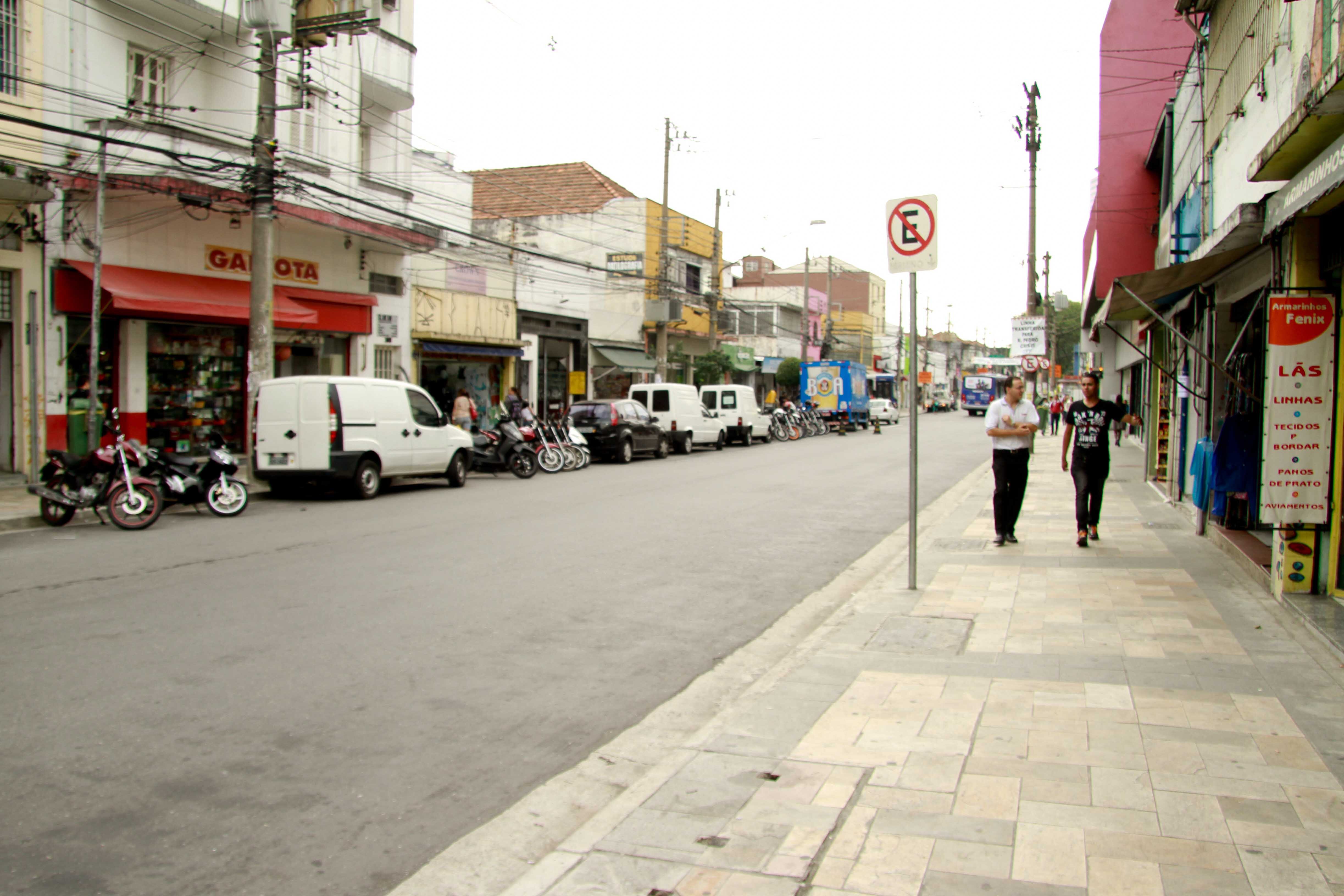 De acordo com o Consórcio Largo da Batata, responsável pela execução das obras no bairro, a previsão é que os trabalhos na rua Cunha Gago terminem no final de maio. Atualmente, dois trechos da via estão interditados: um começa na rua Cardeal Arcoverde e vai até a rua Coropés e outro nos trechos entre as ruas Teodoro Sampaio e Sebastião Gil