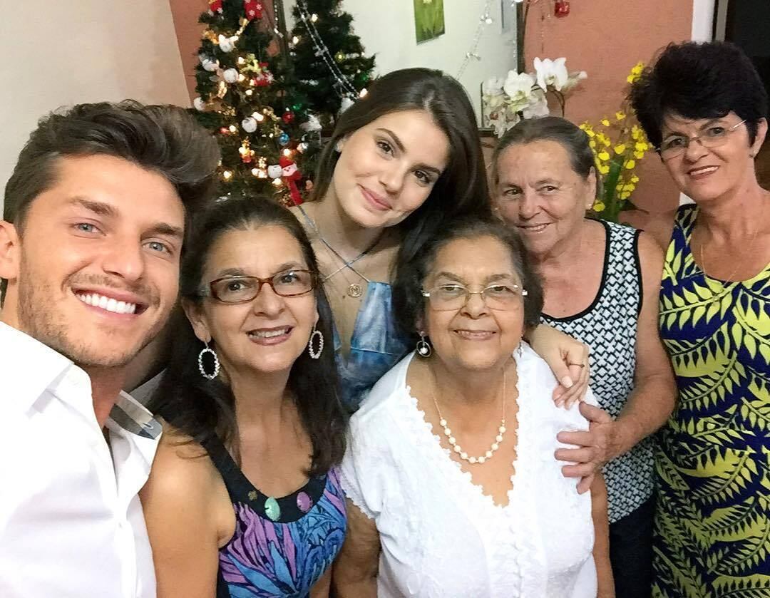 Os pombinhos passaram o Natal juntos, com a família da atriz