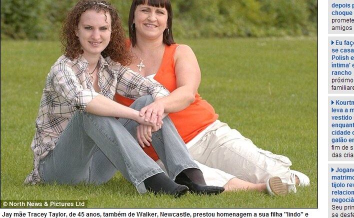 A mãe de Jay, Tracey, de 45 anos, afirmou que a filha morreu
de forma repentina e tranquila em sua casa