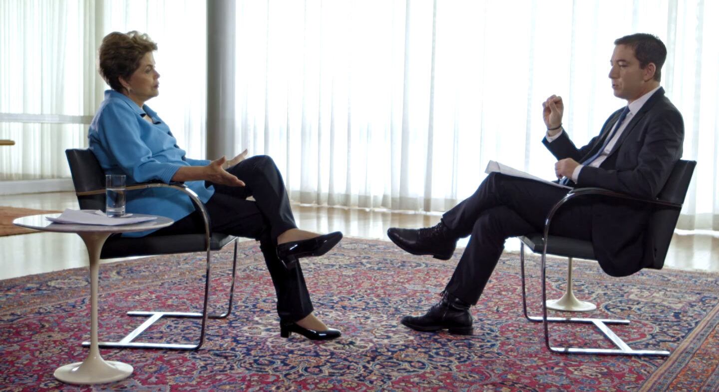 Dilma Rousseff recebeu o jornalista americano Glenn Greenwald no Palácio do Alvorada