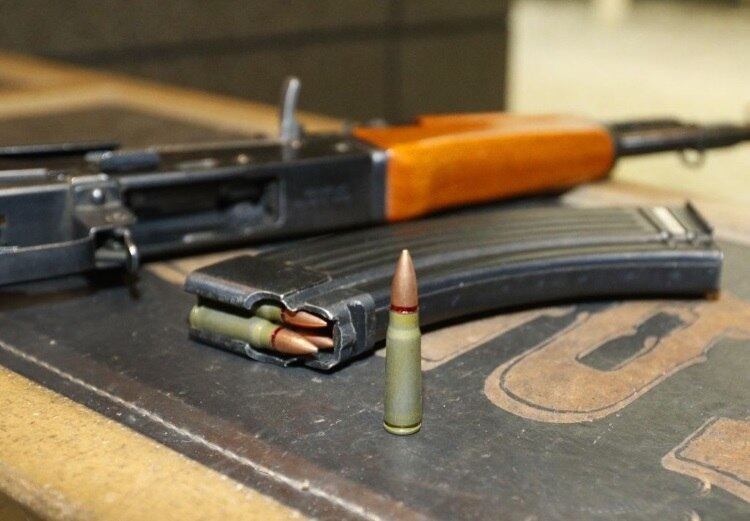 Homem confessou ter usado rifle para matar familiares