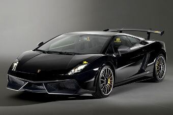 Esta Lamborghini Gallardo, de Wayne Rooney, é um carro muito pomposo, no valor de cerca de R$ 1 milhão