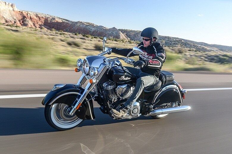 Indian Scout — marca pertente ao grupo Polaris, o modelo virá com motor de 1.133 cc que gera 100 cv associado a um câmbio de seis marchas. A Indian está na fase final para começar a operar no Brasil