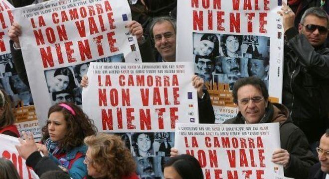 Manifestação contra a Camorra, uma das máfias da Itália