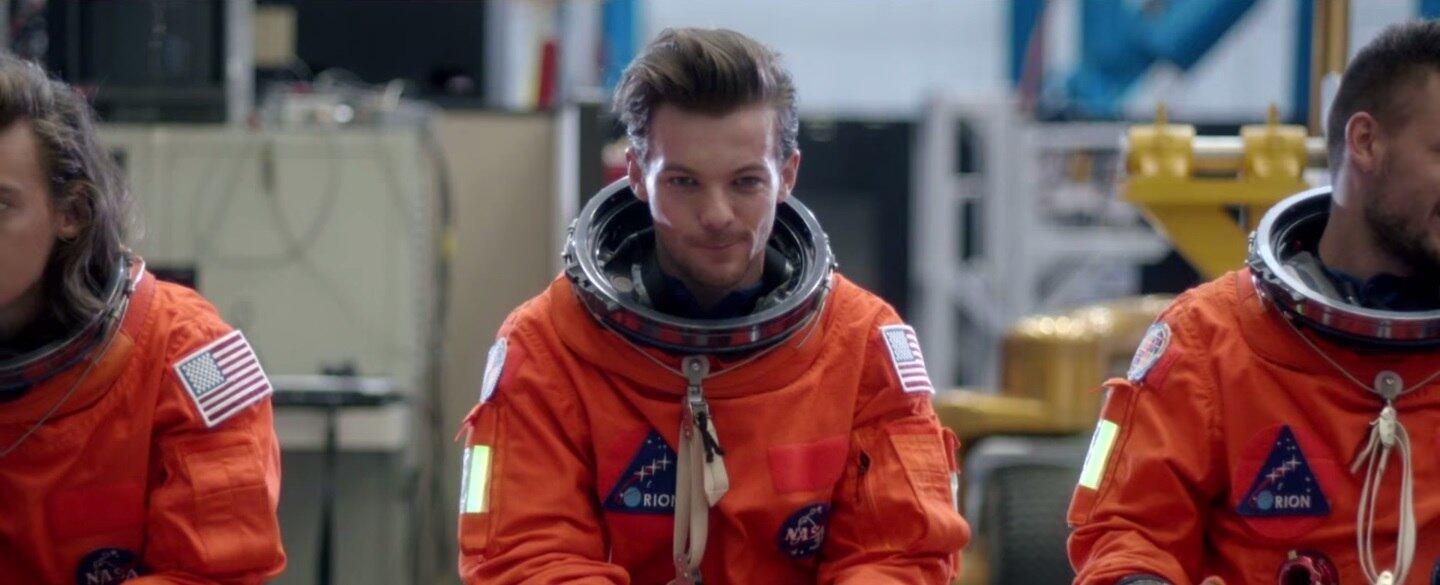 2) Quando o Louis fez essa carinha de criança arteira