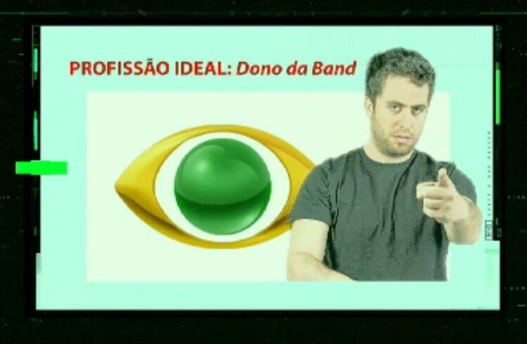 Os integrantes do CQC decidiram tratar com bom-humor a notícia do fim do programa em 2016 (na verdade, intervalo de um ano para voltar em 2017), anunciada na última semana. Nesta segunda-feira (14), os comediantes fizeram piadas sobre o assunto

Acesse o R7 Play e assista à programação da Record quando quiser
