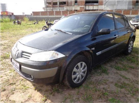 Com R$ 6.500 no bolso, é possível se tornar o novo
proprietário do Renault Megane SD DYN 2.0. Quem oferecer o maior lance leva o
carro de 2008 para casa