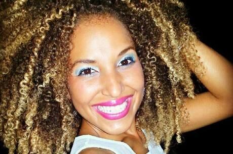 Érika Moura, de 22 anos, substitui Nayara no Carnaval