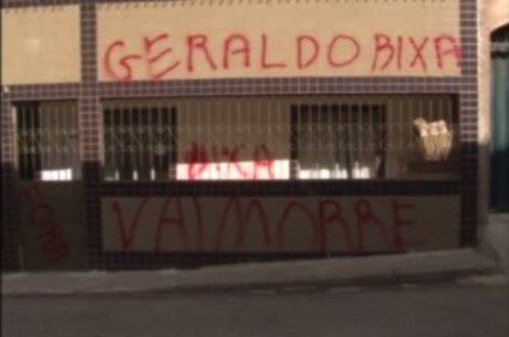 Pichações têm tom ameaçador e muitos erros de português
