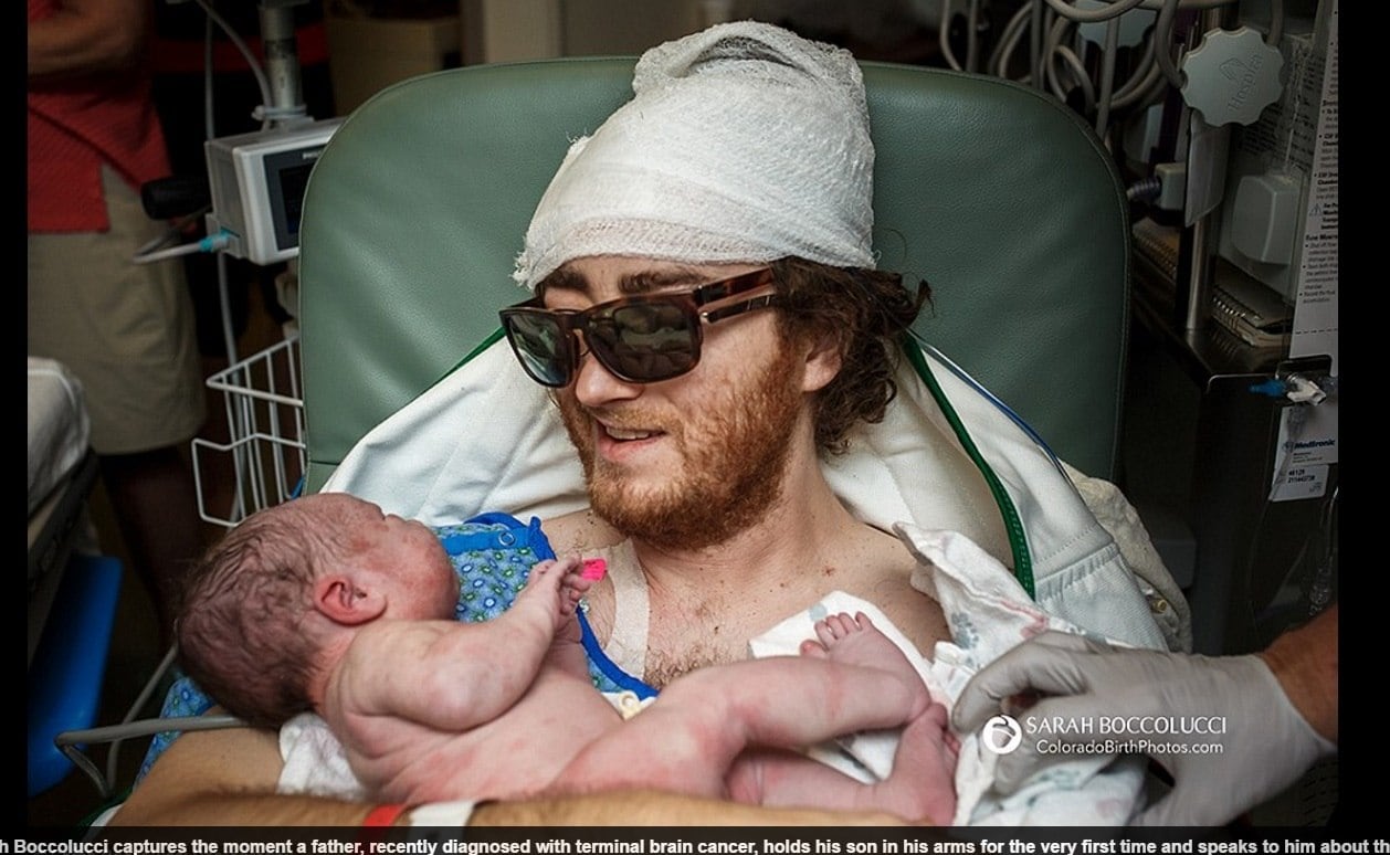 Sarah Coccolucci capturou o emocionante momento em que um pai diagnosticado com câncer de cérebro terminal segura o filho nos braços pela primeira vez

