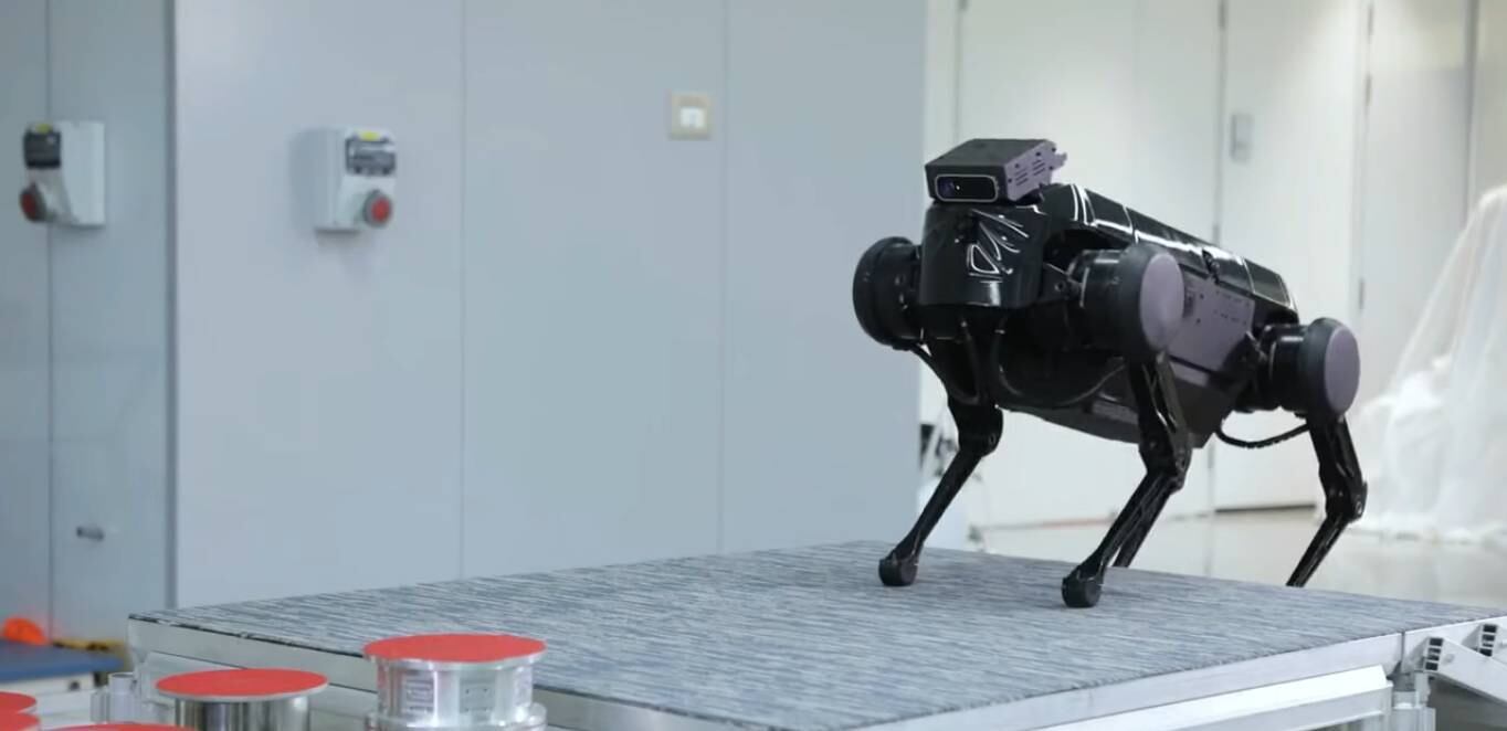 Segundo a
plataforma de mídia de tecnologia Jiqzihixin, com base em Pequim, Jamoca ainda
está no estágio experimental. Por enquanto, o robô é usado
principalmente para experimentos de pesquisa científica em laboratório