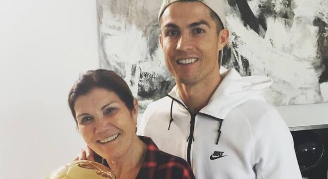Essa é a segunda vez que Dolores Aveiro enfrenta a doença