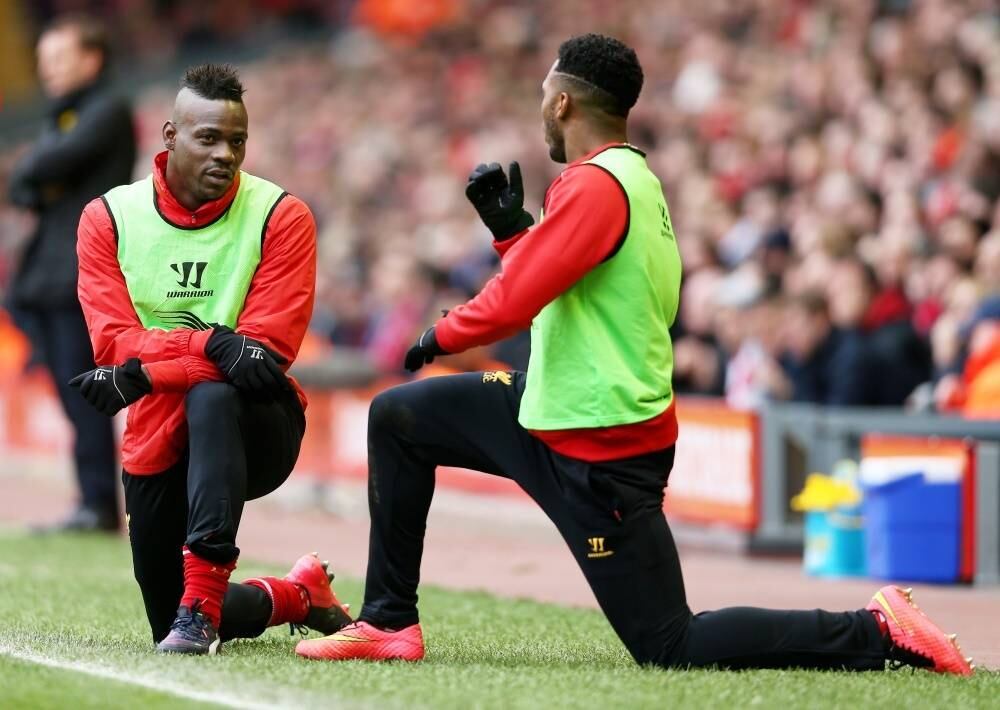 1º - Balotelli lidera porque,
segundo o jornal, chama mais a atanção por seu comportamento fora de campo do
que por seu futebol