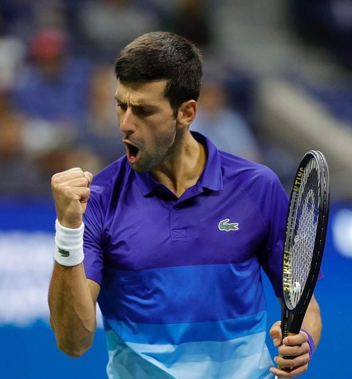 Resposta: Novak Djokovic com 44 vitórias consecutivas na temporada de 2011. Para muitos fãs foi o ano mais consistente do tenista sérvio.