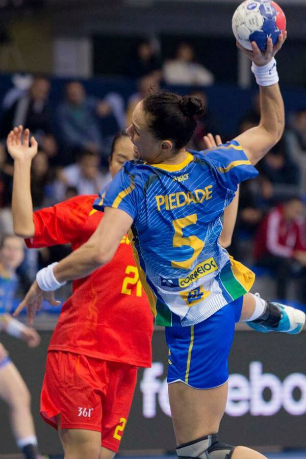 Handebol 


Tanto no masculino como no feminino,
os campeões garantem vaga olímpica