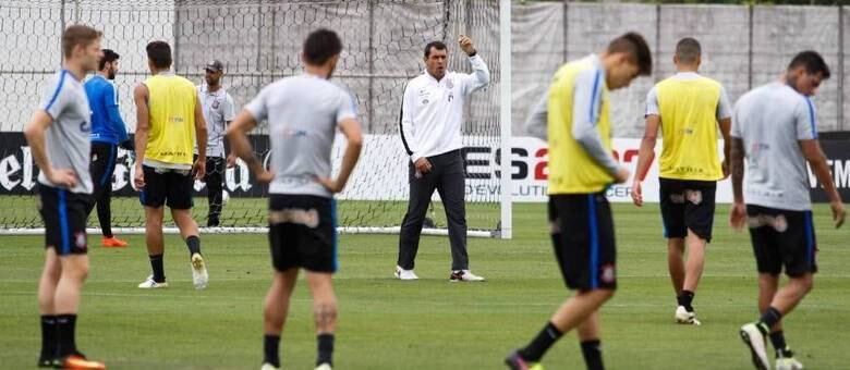 Técnico Fábio Carille mostrou-se empolgado para o início da temporada e na disputa do estadual