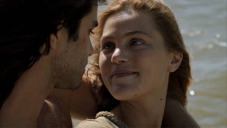 As mortes de Lavínia (Pâmela Tomé) e Belá (Lorenzo Mello), exibidas no episódio da última quarta-feira (20), comoveram os fãs da superprodução Reis - A Decepção. A israelita era feliz ao lado do marido, Malquias (Daniel Blanco), até descobrir que, na verdade, ele era o príncipe filisteu Luciér. Depois da revelação, ela foi levada para Asdode e sofreu com a nova realidade longe de Israel. A seguir, relembre a trajetória do casal