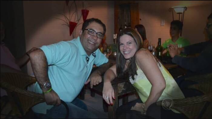 Eliana e Luiz Carlos eram casados há mais de 30 anos. O casal morava em Aparecida e tinha um alto padrão de vida

+ Depois de ser flagrado espancando cadelas, homem agride ex-noiva, dona dos cães


