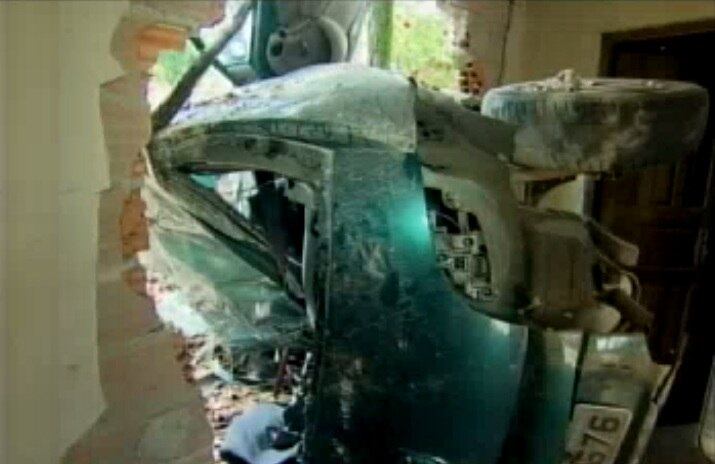 Ninguém estava no imóvel na hora do acidente