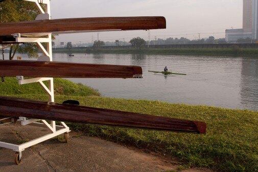 Muro externo da raia olímpica da USP será substituído por grades