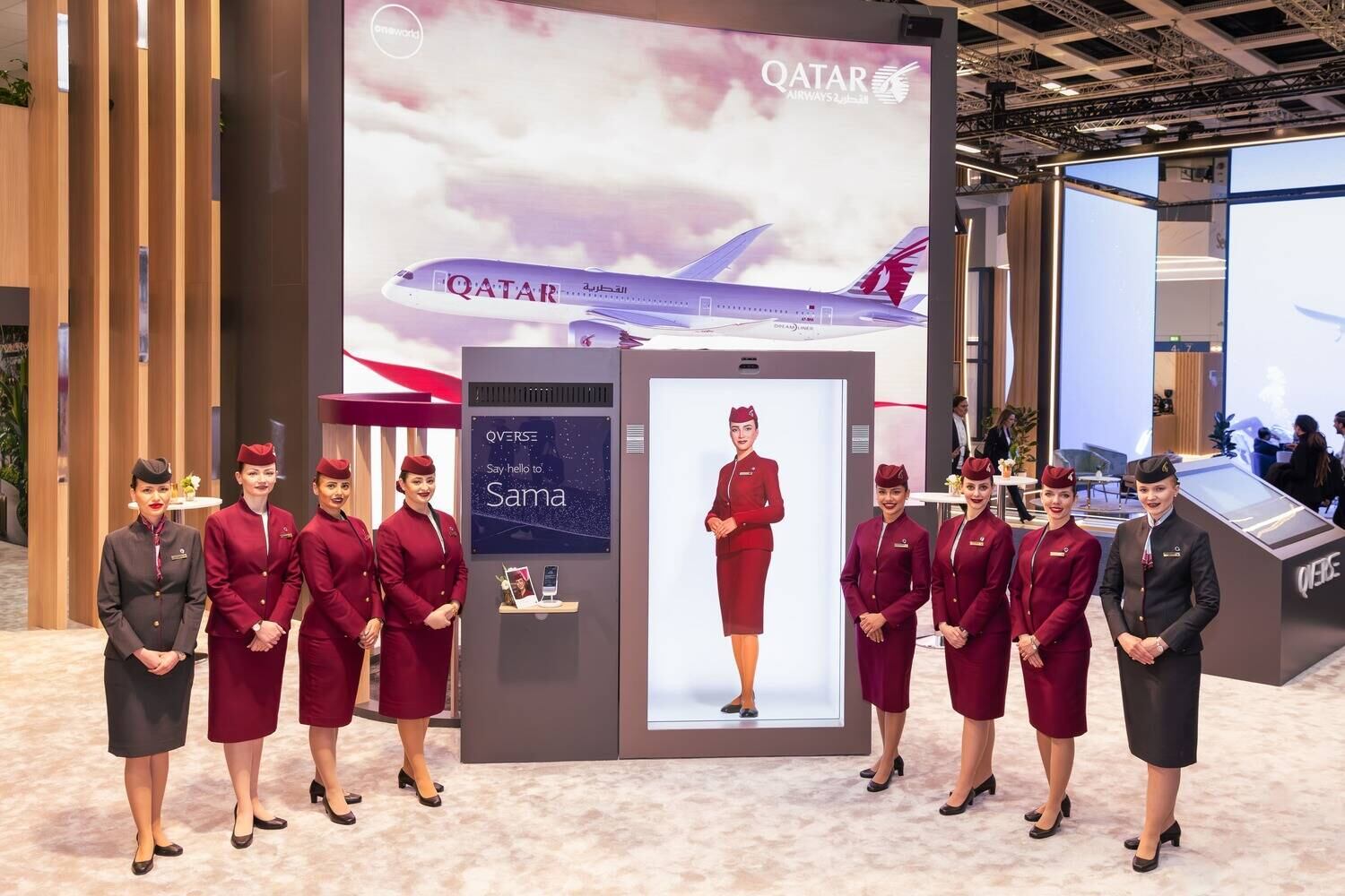 Qatar Airways: primeira comissária de bordo virtual com IA do mundo