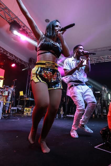 Anitta fez o dueto com Jhama e tudo parecia bem...