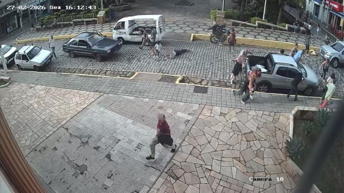 Um dos disparos chegou a atingir o caixão onde o corpo era velado