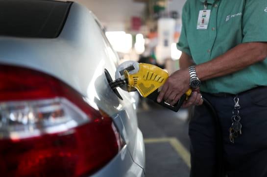 Diferença entre os preços da gasolina no Brasil supera 50%