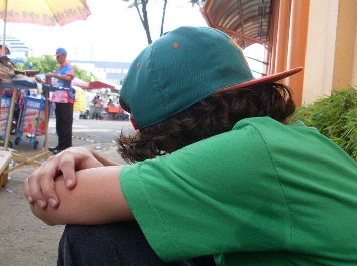 Os atrasos não foram registrados apenas no primeiro dia de prova. Mesmo com o pedido do ministro para que os participantes fossem dormir mais cedo no sábado para levantar adiantado no domingo e não perder o horário de fechamento dos portões, a cena se repetiu no domingo.

Em São Paulo, um jovem estudante não aguentou e chorou depois que viu o portão do local da prova se fechar na sua frente.