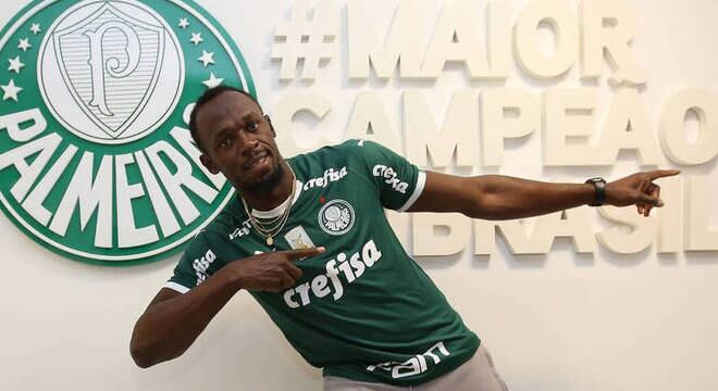 Palmeiras preparado para viver outra tarde histórica. Só pelo rádio