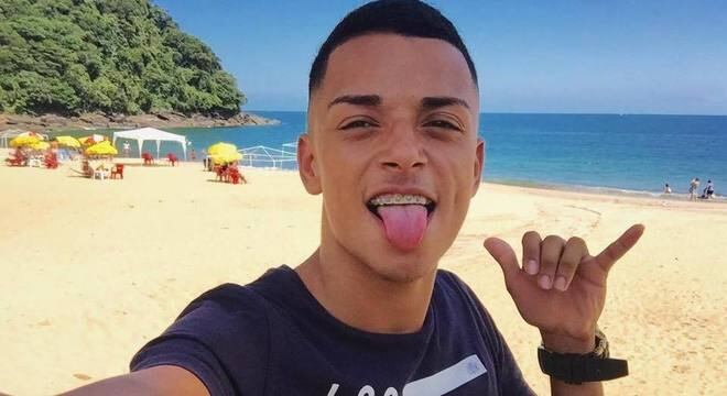 Jogador de futebol é morto a facadas em Bertioga, no litoral de São Paulo