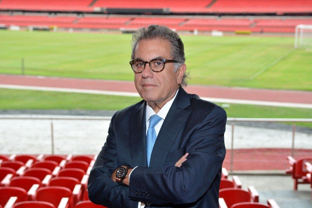 Aidar deixa o cargo para Carlos Augusto Barros e Silva