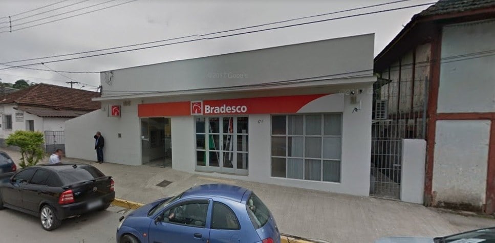 Agência antes da explosão era a única aberta em Tapiraí durante o feriado