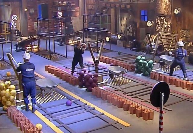 Na semana seguinte, Biel conquistou o chapéu. Na dinâmica disputada com Mateus e Tays, eles tiveram de abrir caminho para uma rampa usando um estilingue e, em seguida, levar um carrinho de mão com tijolos para quebrá-los em cima de uma plataforma e erguer uma bandeira com o peso dos pedaços