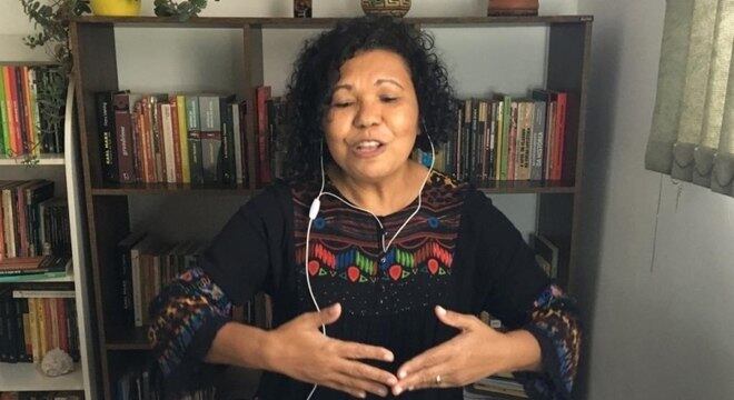 Vera Lúcia cobra a criação de vagas públicas em creches da capital paulista