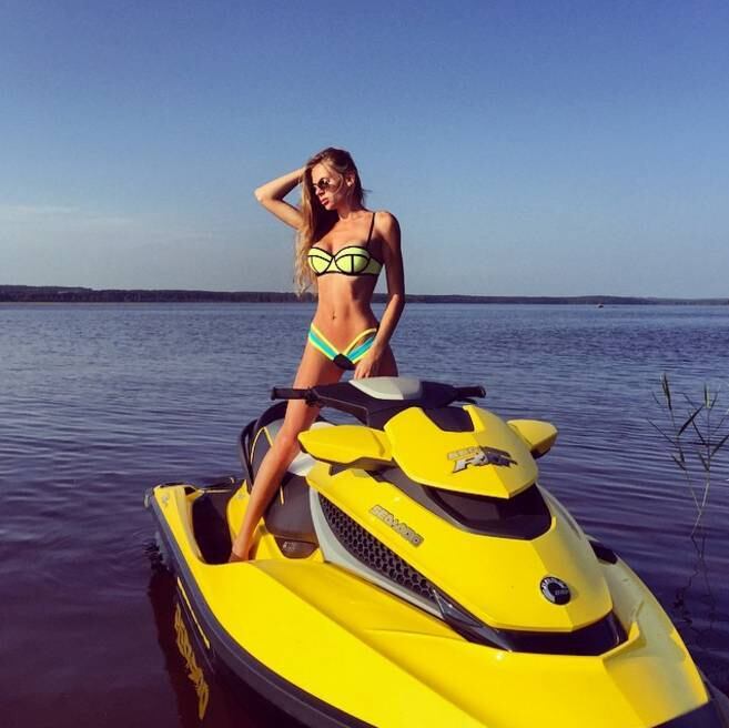Anastasia Skyline é a gata do jet ski, e deixa milhares de fãs babando com suas fotos nas redes sociais


Assista aos programas da Record na íntegra no R7 Play
