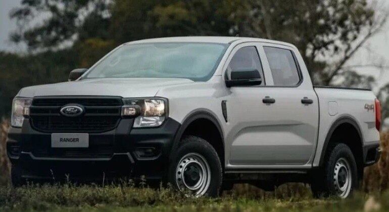 Ford Ranger XL tem visual simplificado e motor 2.0 turbodiesel 4X4
