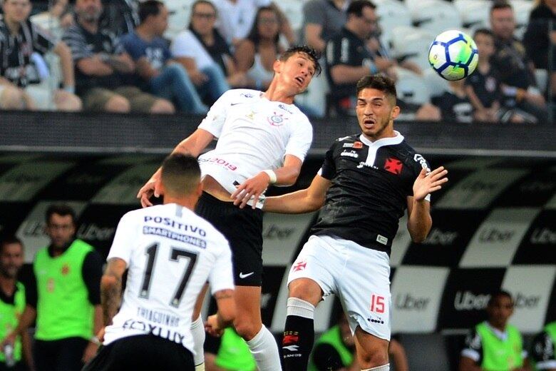 A cabeçada fulminante de Mateus Vital garantiu a vitória fundamental