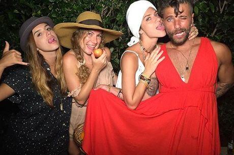 Giovanna Lancellotti, Mirella Baldacconi, Giovanna Ewbank e Bruno Gagliasso se divertiram na festa de Paulo Vilhena