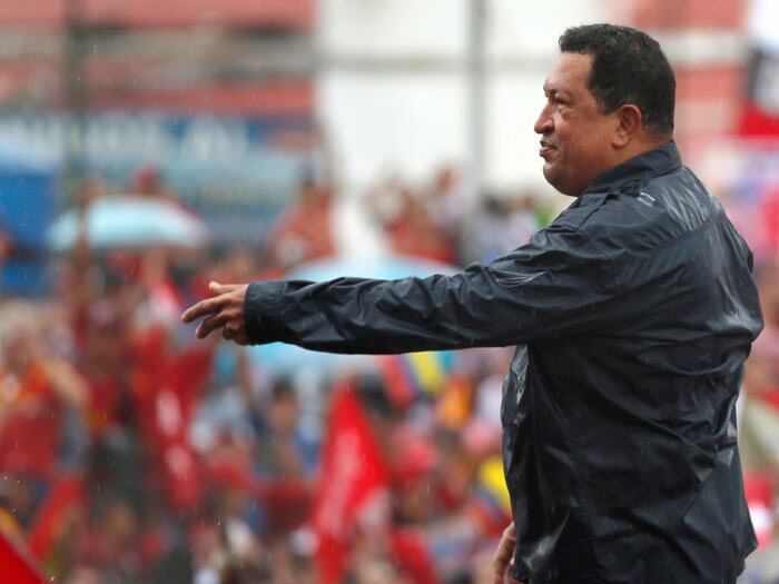 O governo proibiu que quatro vídeos fossem exibidos pela rede de televisão Globovisión. Na opinião da agência estatal, os vídeos incitam o ódio, a intolerância e as alterações da ordem pública