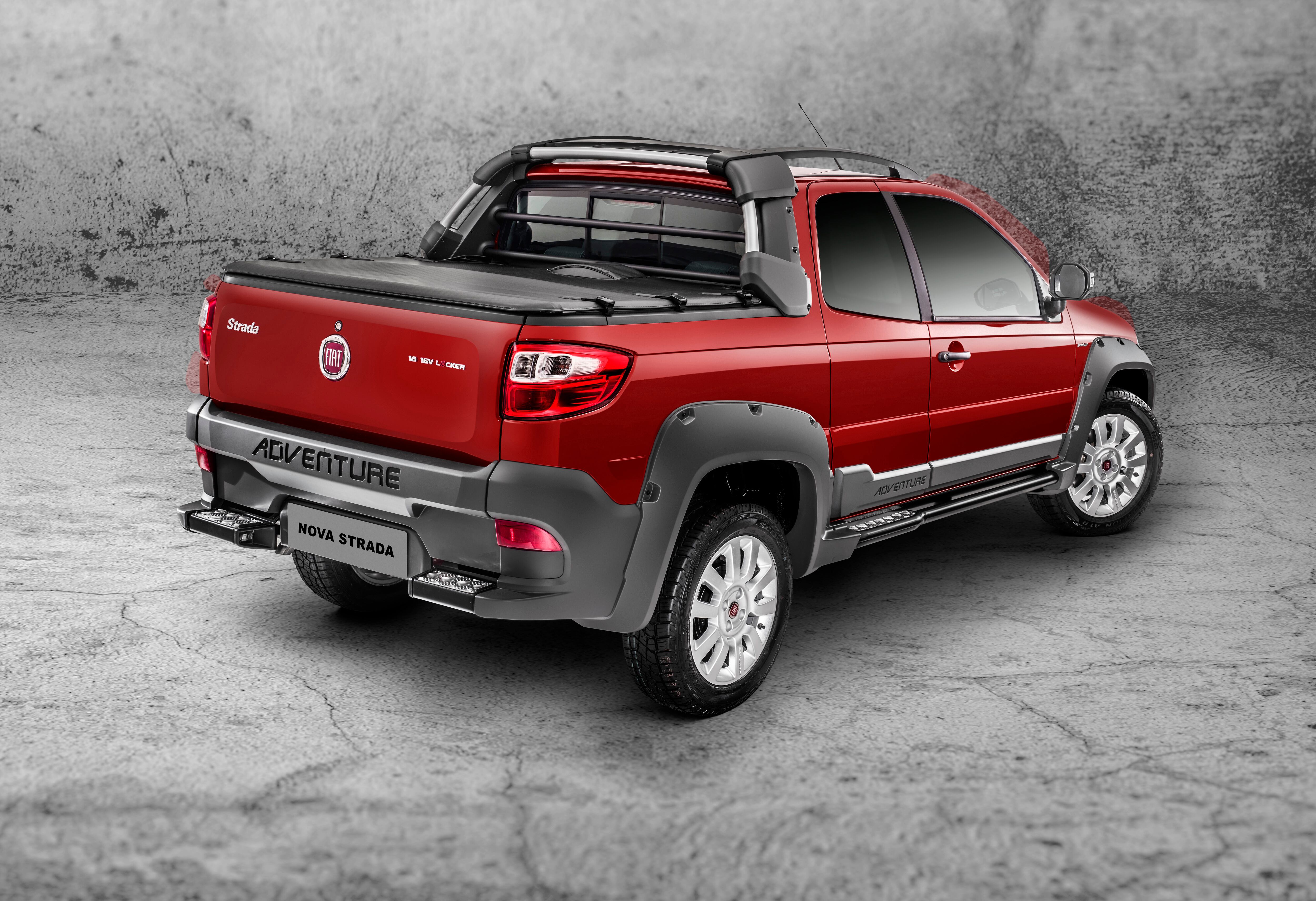 R7 Carros está na Ilha de Comandatuba (BA) acompanhando o lançamento da nova Fiat Strada, e conta com detalhes como anda o modelo que tem tudo para seguir no topo do mercado nos próximos dias
Rodrigo Ribeiro, do R7, de Comandatuba (BA)*
*Viagem a convite da Fiat do Brasil