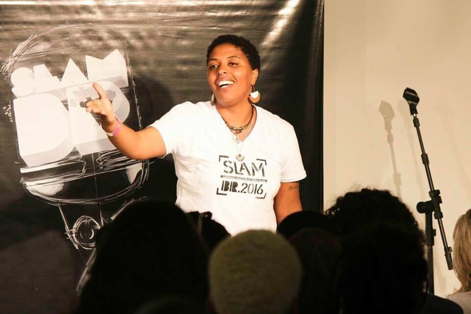 Luz venceu neste domingo (18) o campeonato brasileiro de poesia