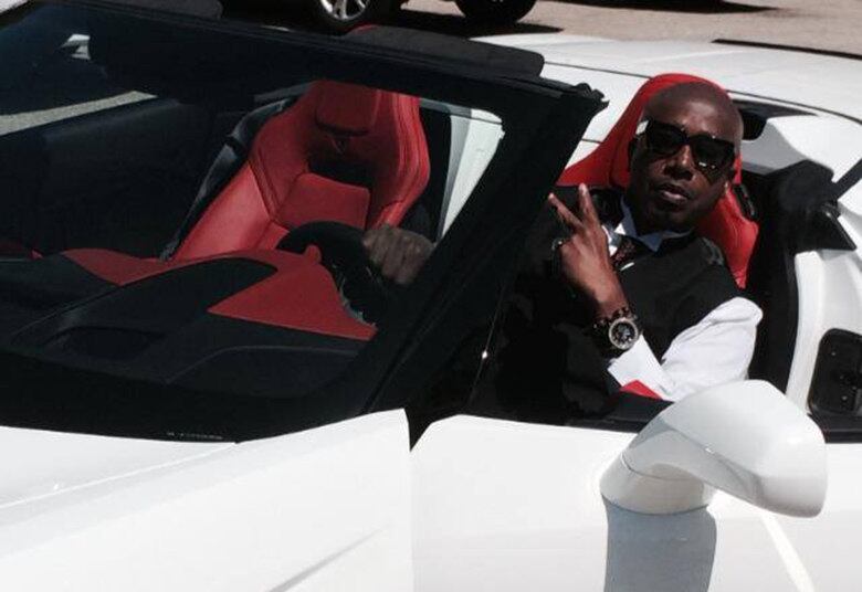 MC Hammer, do hit Can't Touch This, lucrou R$ 60 milhões, mas declarou falência em 1996