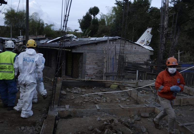 A Aeronáutica acrescentou que, até o momento, as causas do acidente são desconhecidas, mas peritos estão no local