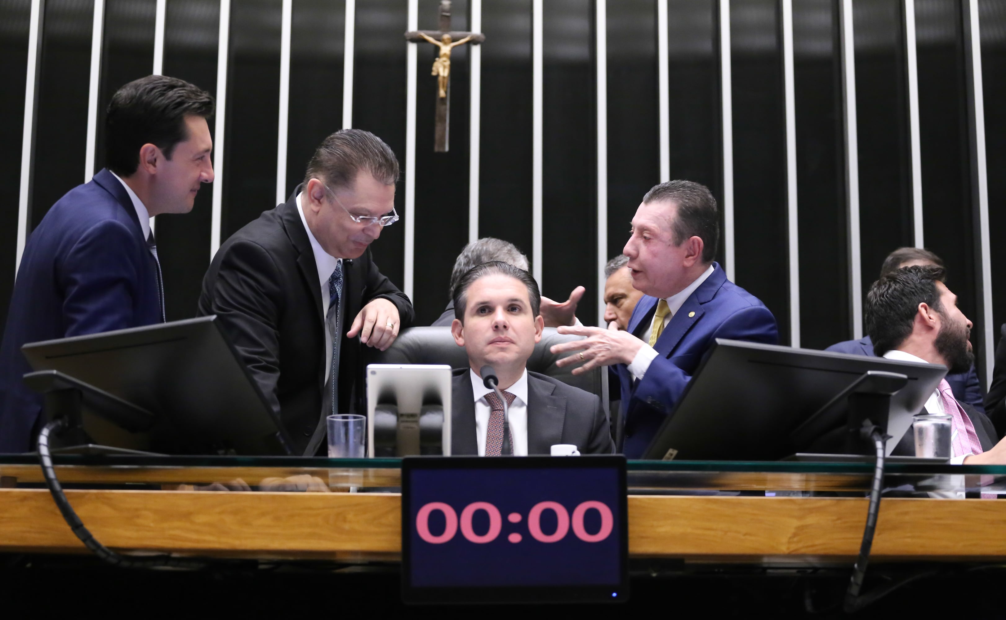 Discussão e votação de propostas legislativas. Presidente da Câmara dos Deputados, Hugo Motta (REPUBLICANOS - PB)